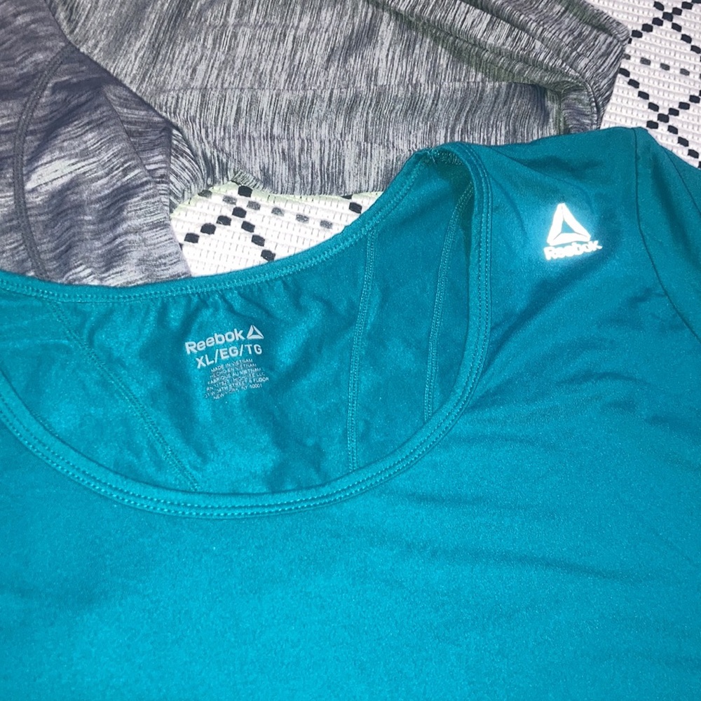 2 Reebok workout shirts - Picture 2 of 6